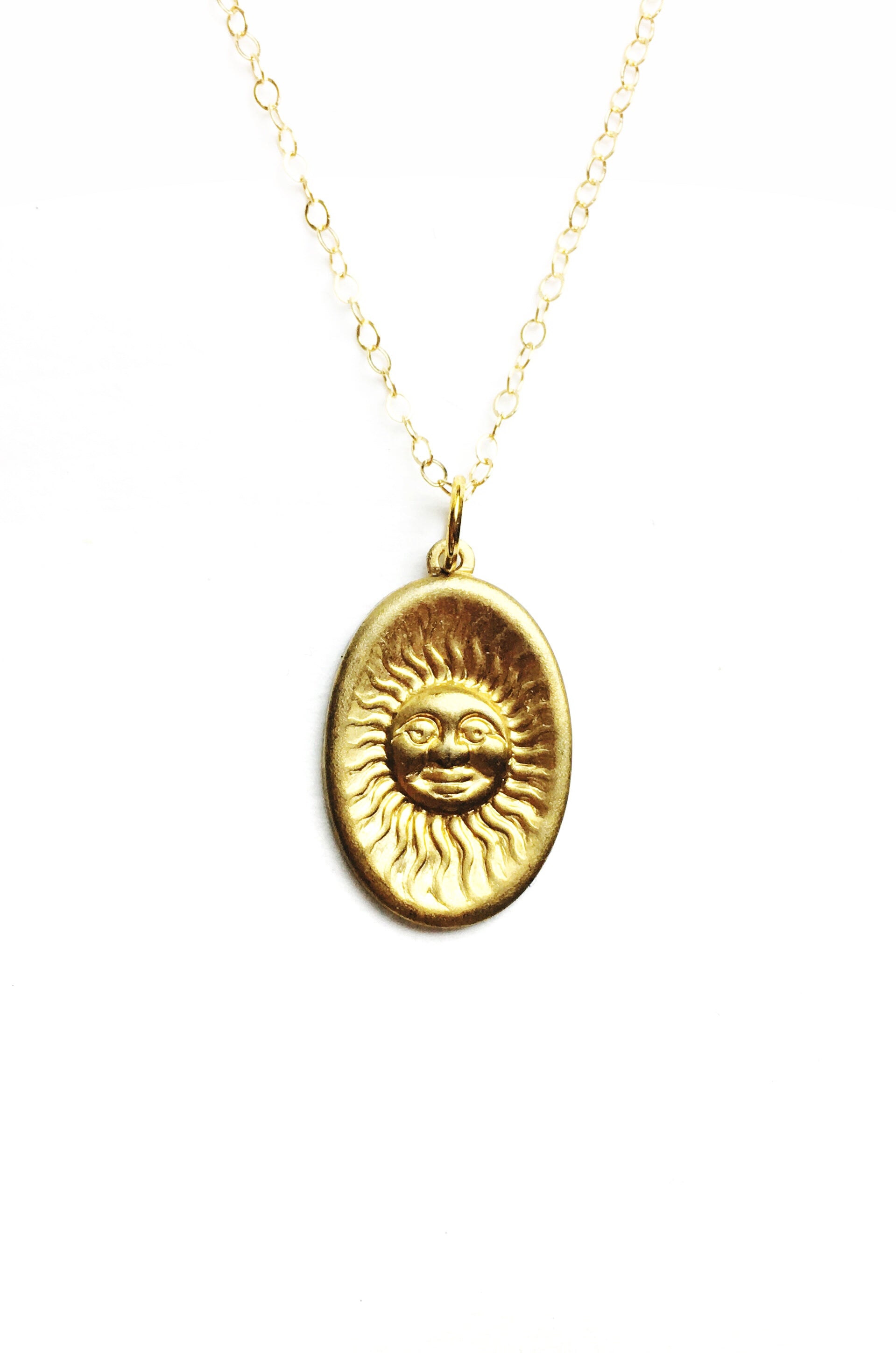 The Sun and Moon Charm Necklace - Luni